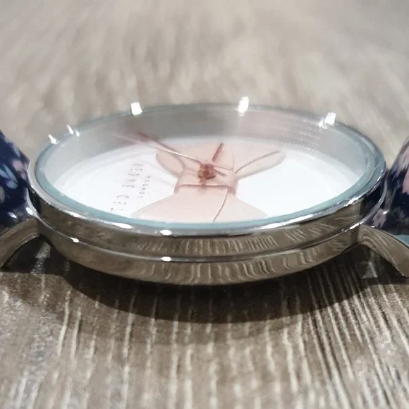 Ted Baker Floral Ribbons 🎀  Watch (Authentic) - Picture 3 of 15